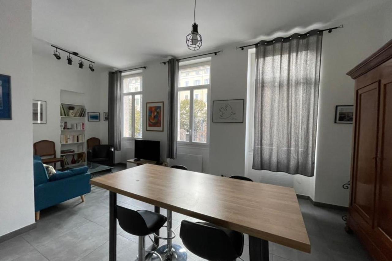 Charming Apartment In The Old Port Marseille Exterior photo